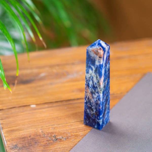 billig sodalit obelisk med 4 sider